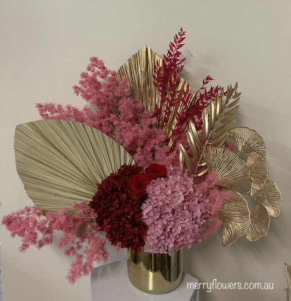 Lagre red flowers