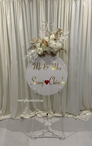 welcome sign