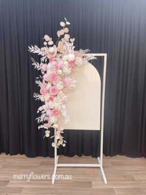 welcome-sign-pink-flowers