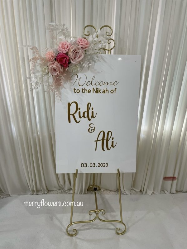 GOLD EASEL
